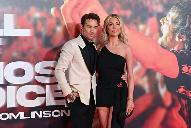 Liam Payne's girlfriend Kate Cassidy reportedly gets emotional as she vacates London apartment she once shared with the singer