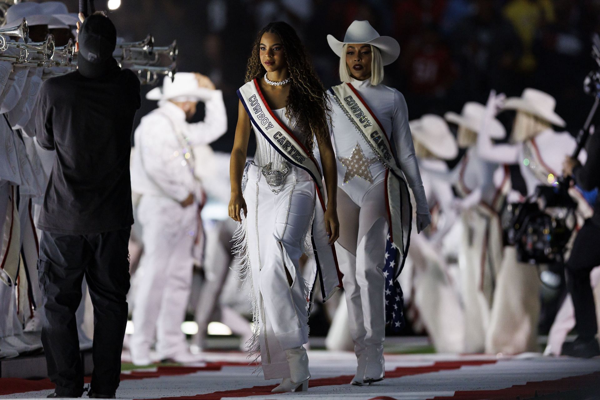 Blue Ivy at the NFL halftime (Image via Getty)