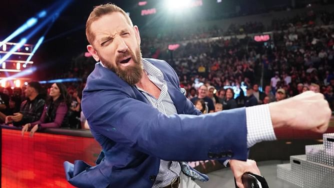 Wade Barrett sends heartwarming message to WWE colleague