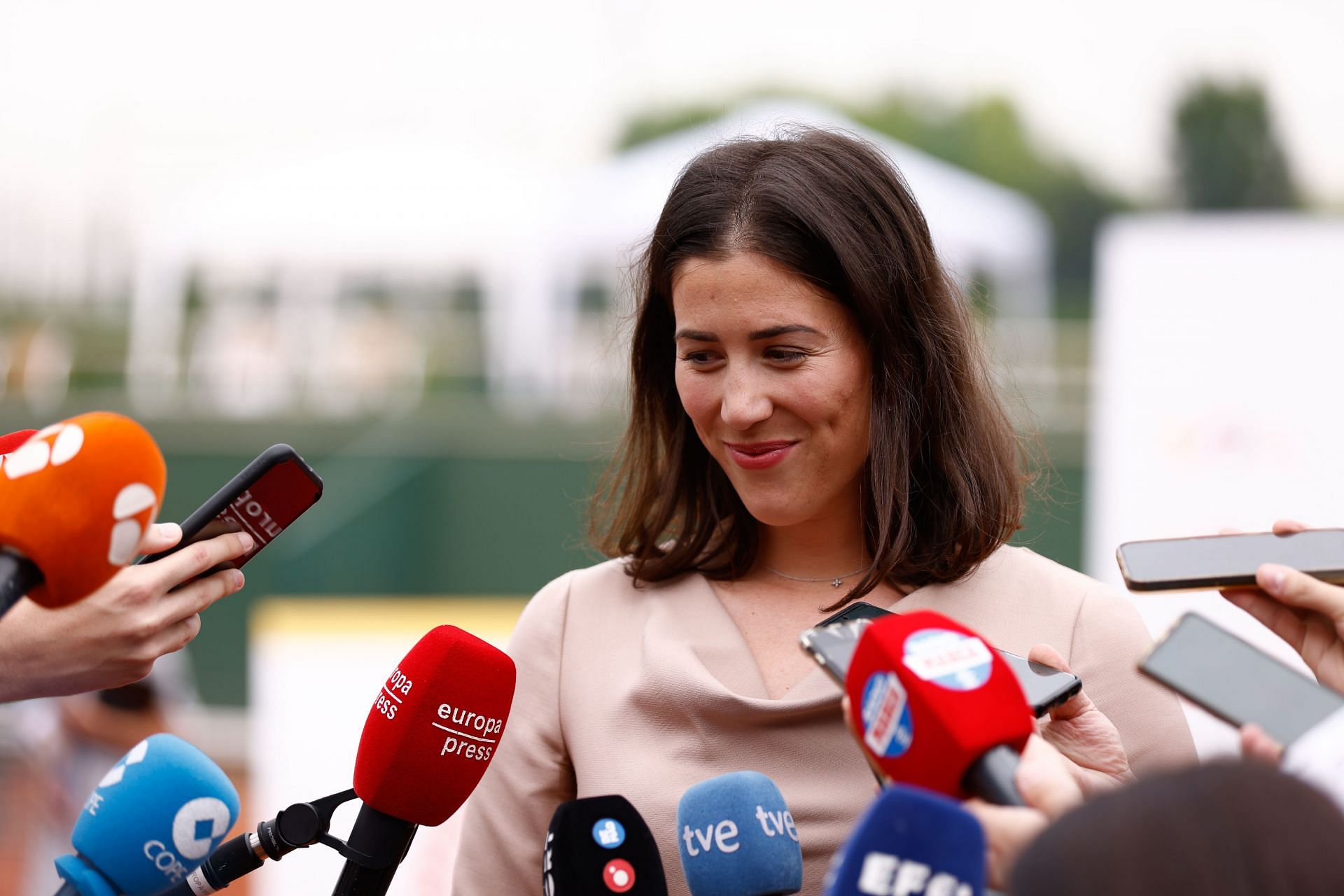 Garbine Muguruza Receives The Medalla De Oro Al Merito Deportivo - Source: Getty