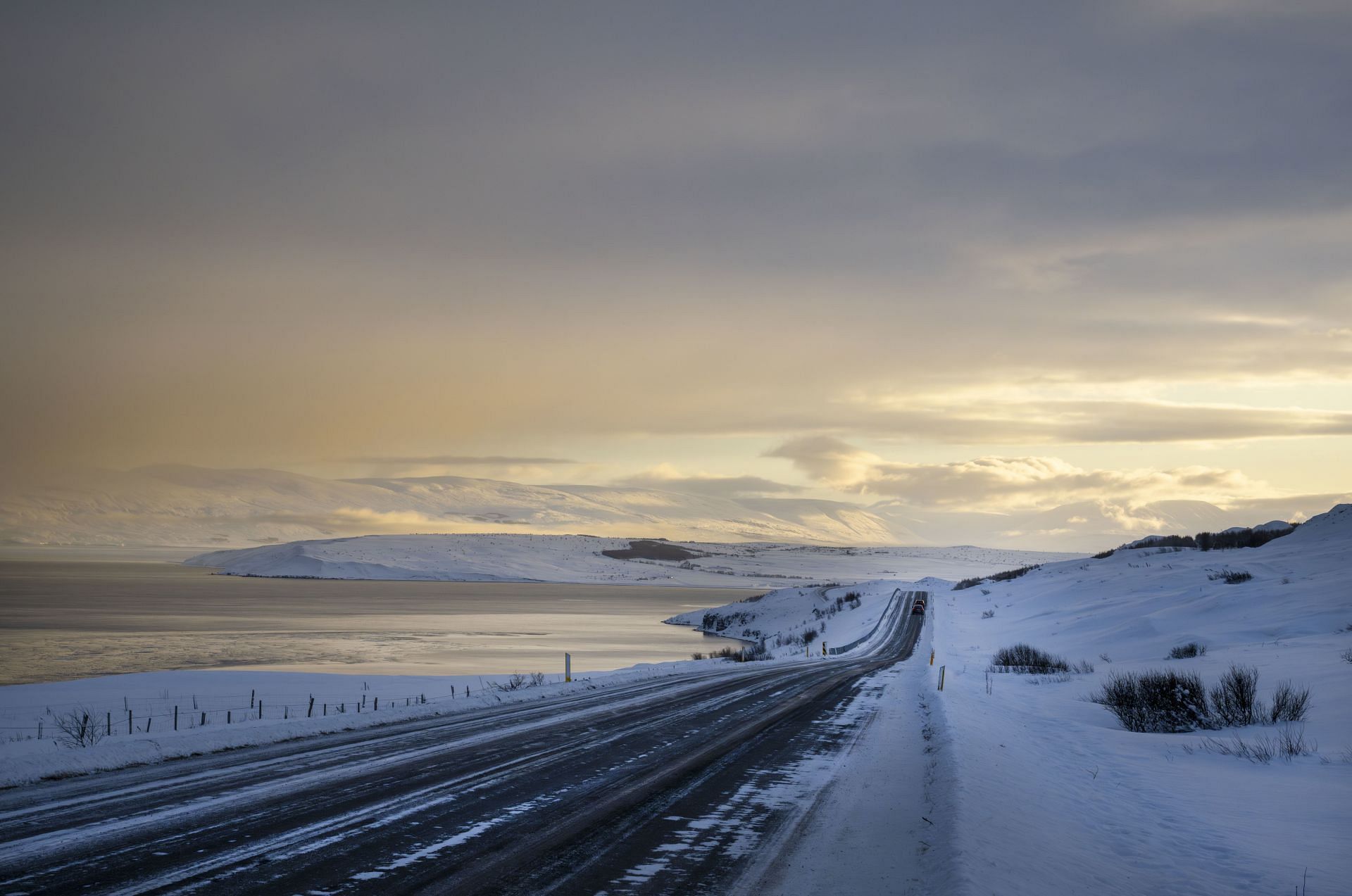 Roads And Scenery In Northern Iceland (Image via Getty)