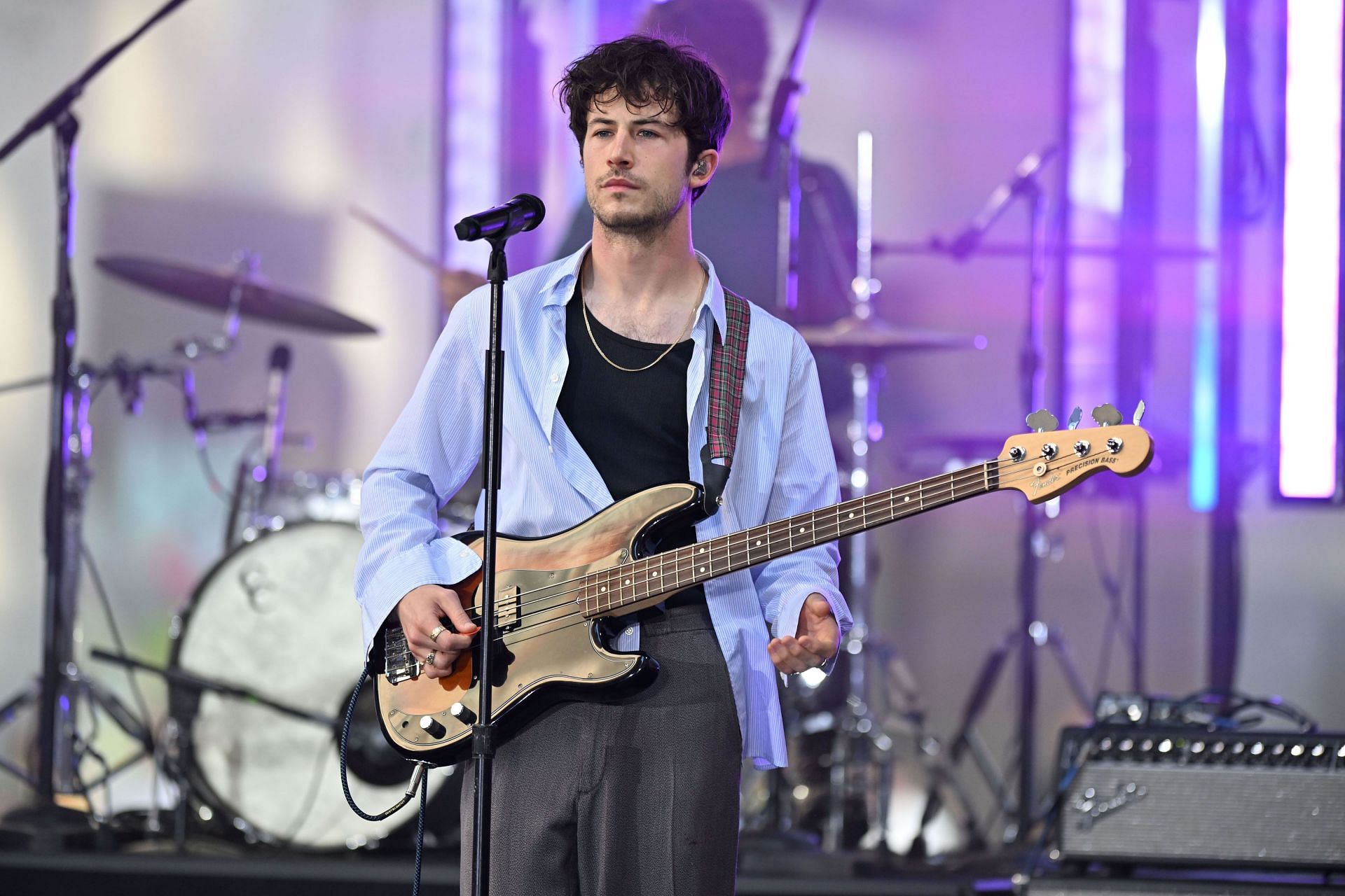 Dylan Minnette plays in the band Wallows (Image via Getty)