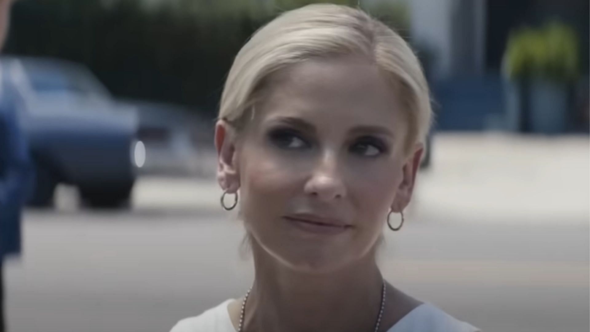 Sarah Michelle Gellar as Tanya Martin (Image via YouTube/@Dexter on Paramount+ with Showtime)