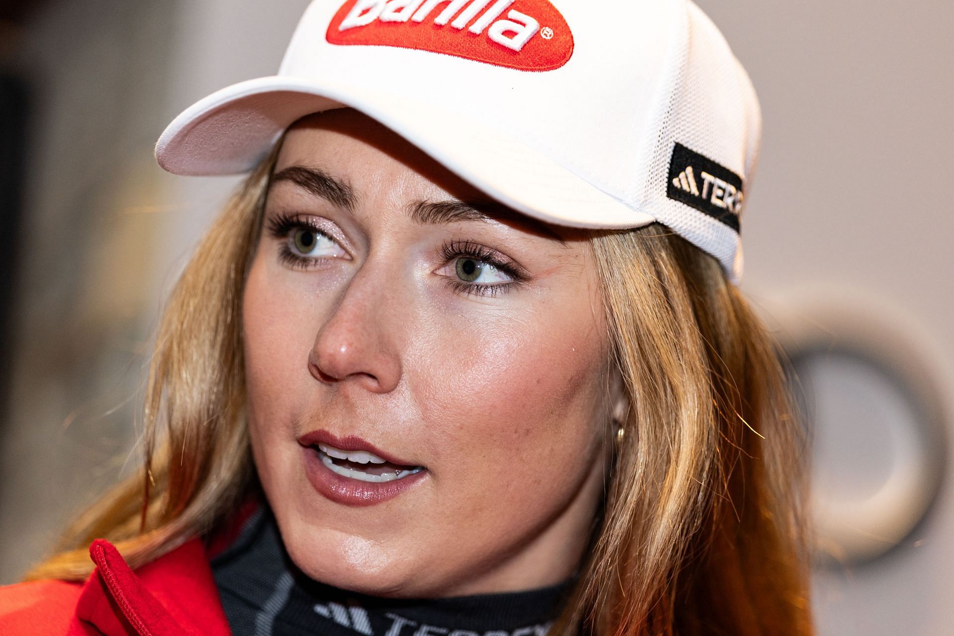 Shiffrin speaking in a pre-race conference at the STIFEL Killington World Cup - (Source: Getty)