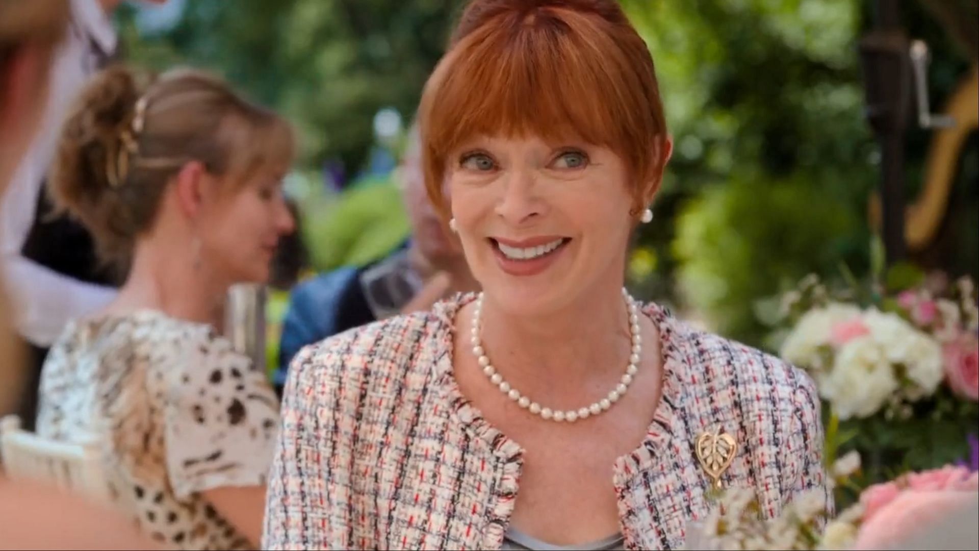 Frances Fisher as Elaine (Image via Netflix)