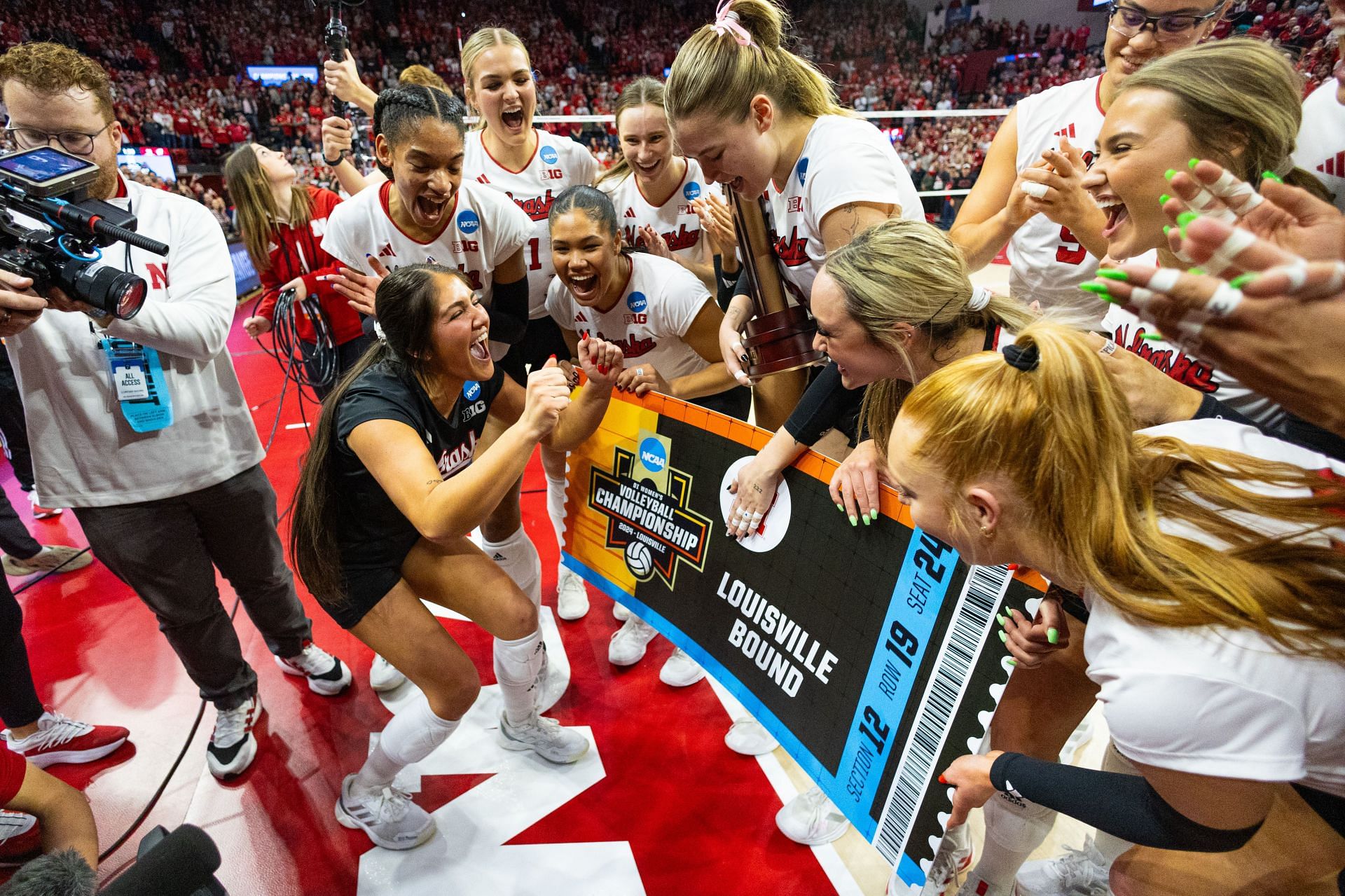 NCAA VOLLEYBALL: DEC 15 Division I Regional Final - Wisconsin vs Nebraska - Source: Getty