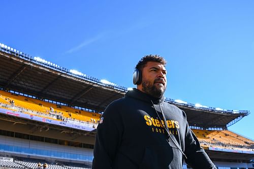 Cameron Heyward #97 of the Pittsburgh Steelers before the game against the Philadelphia Eagles. (Credits: Getty)