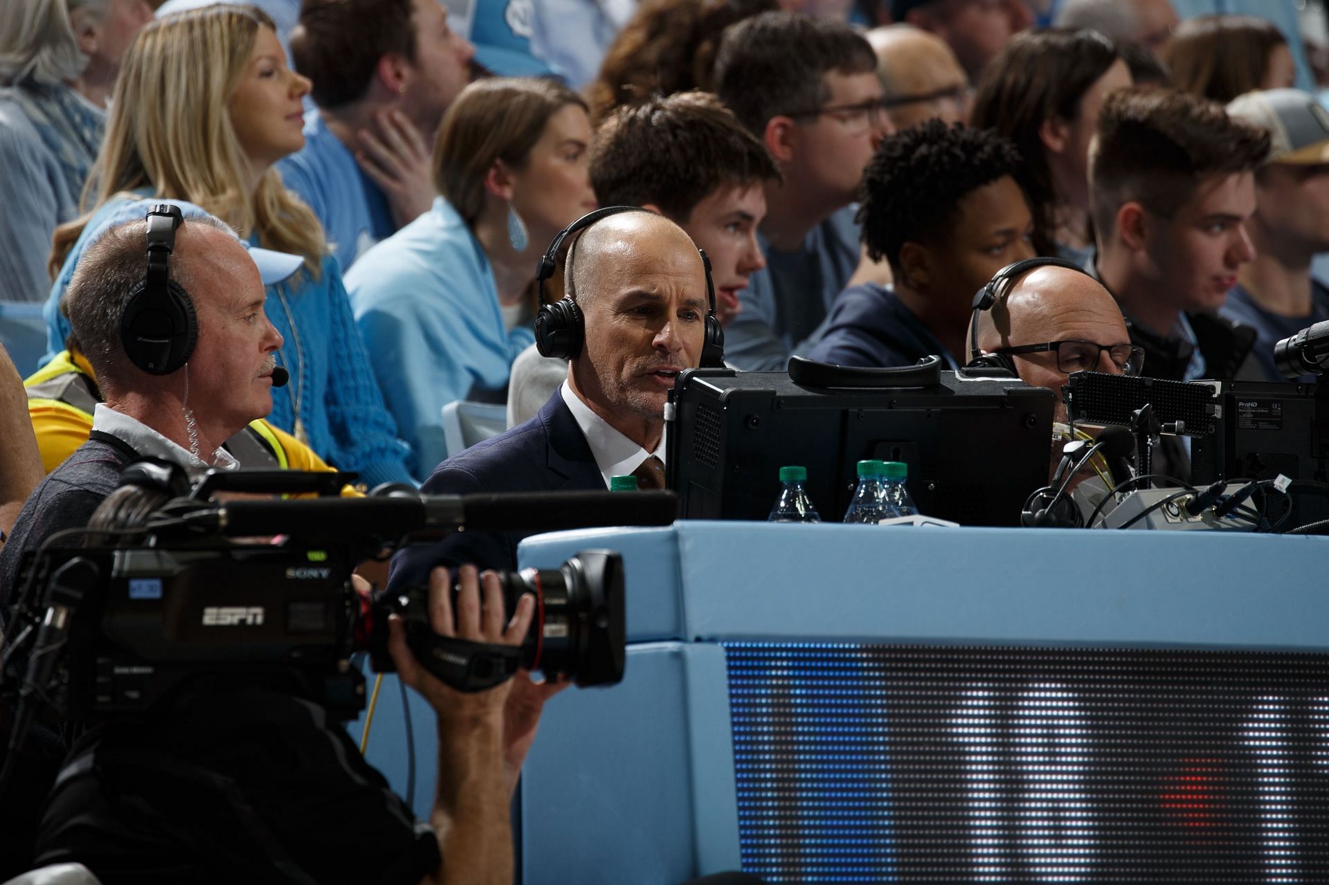 Jay Bilas calling an NCAA game. Source: Peyton Williams, Getty Images