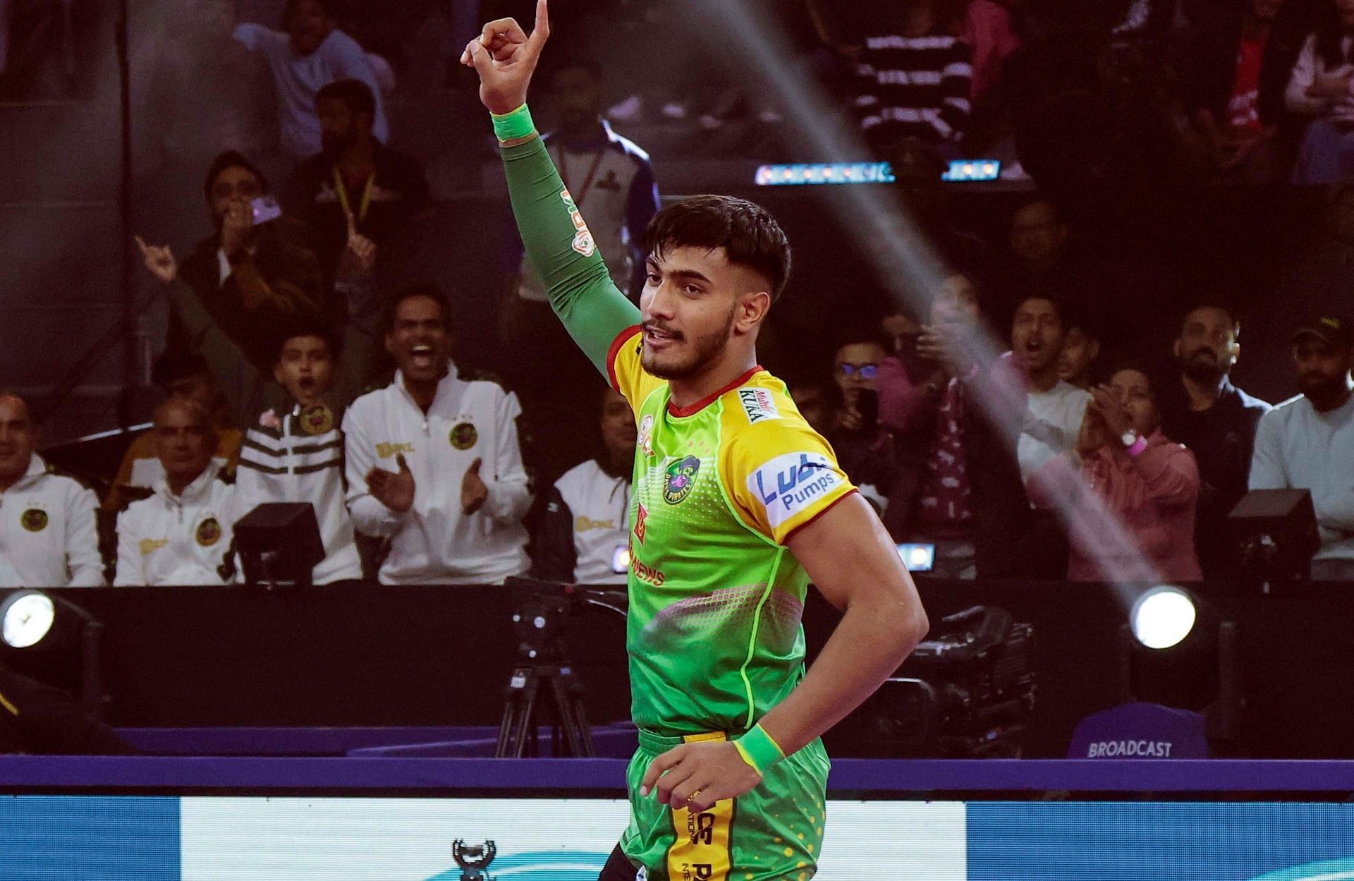 देवांक ने हासिल किया बड़ा कीर्तिमान (Photo Credit - @PatnaPirates)