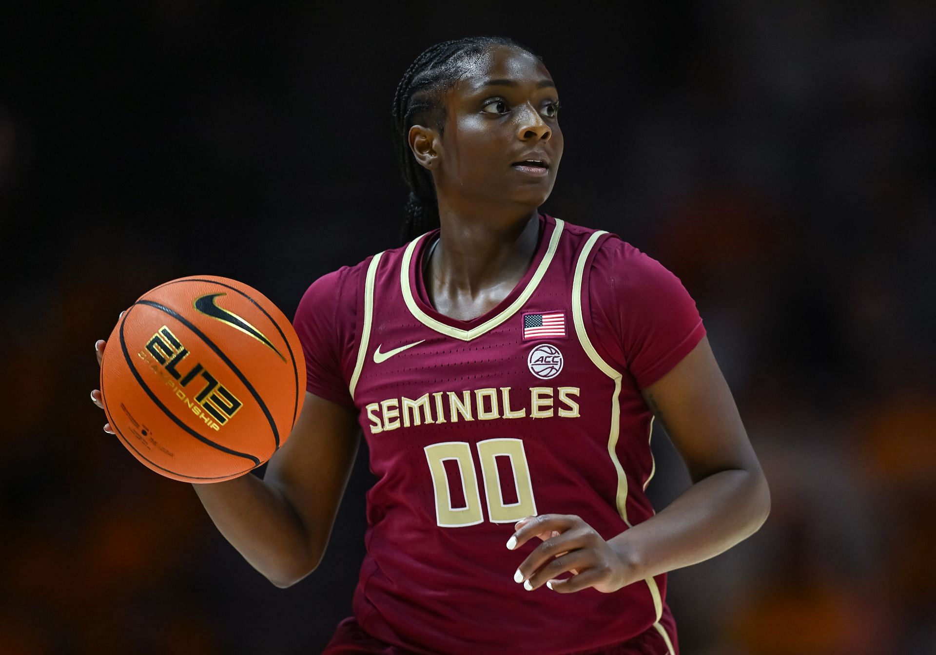 Florida State Seminoles guard Ta&#039;Niya Latson (#00) brings the ball up court during the women&#039;s college basketball game against the Tennessee Lady Vols on December 4, 2024, at Food City Center. Photo: Getty