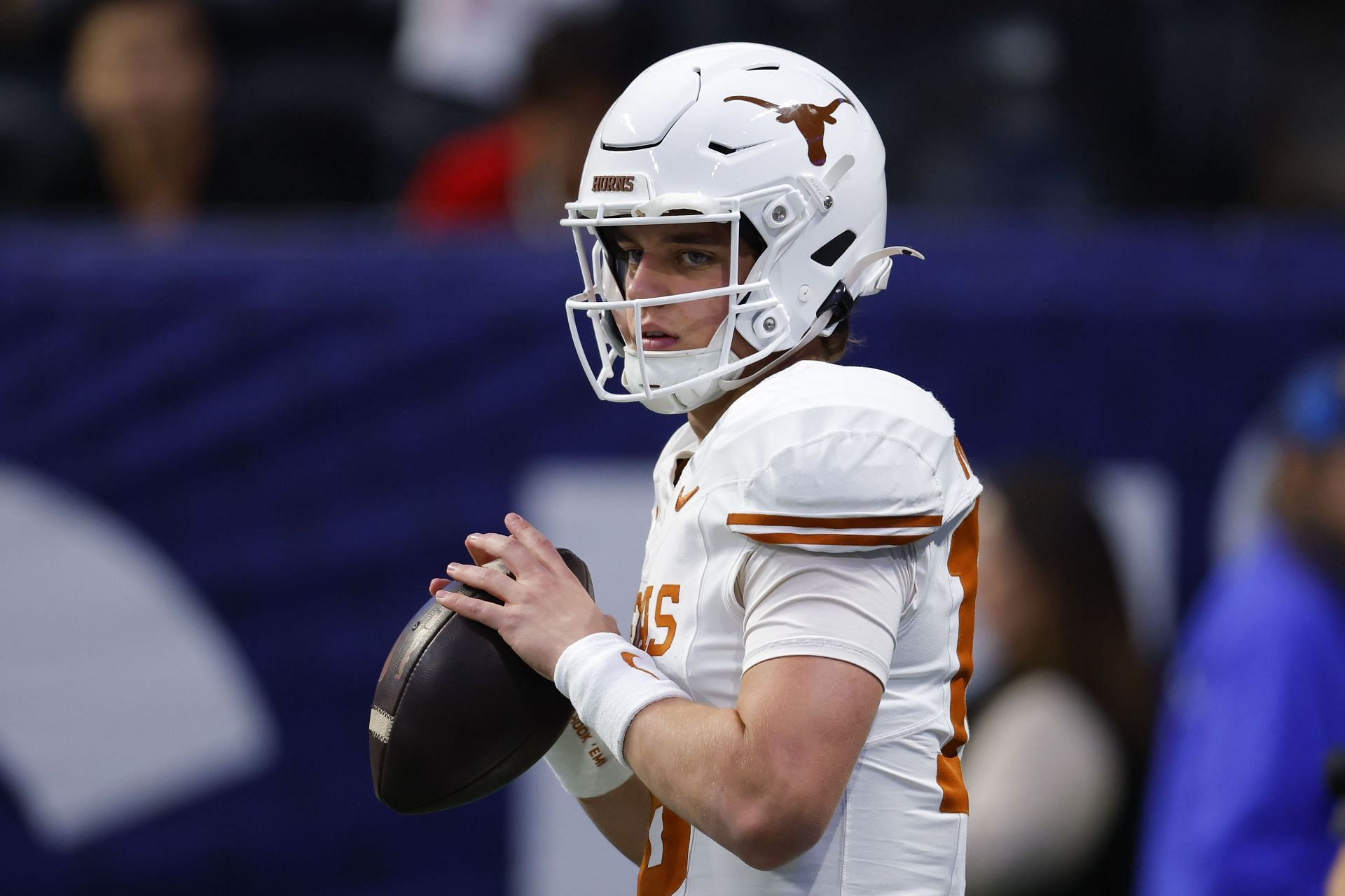 Texas Longhorns QB Arch Manning - Source: Getty