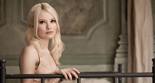 Emily Browning in Sucker Punch (Image via Warner Bros.)