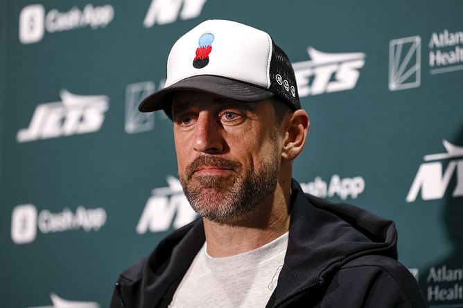 NFL analyst gives one reason not to believe that Aaron Rodgers is washed up