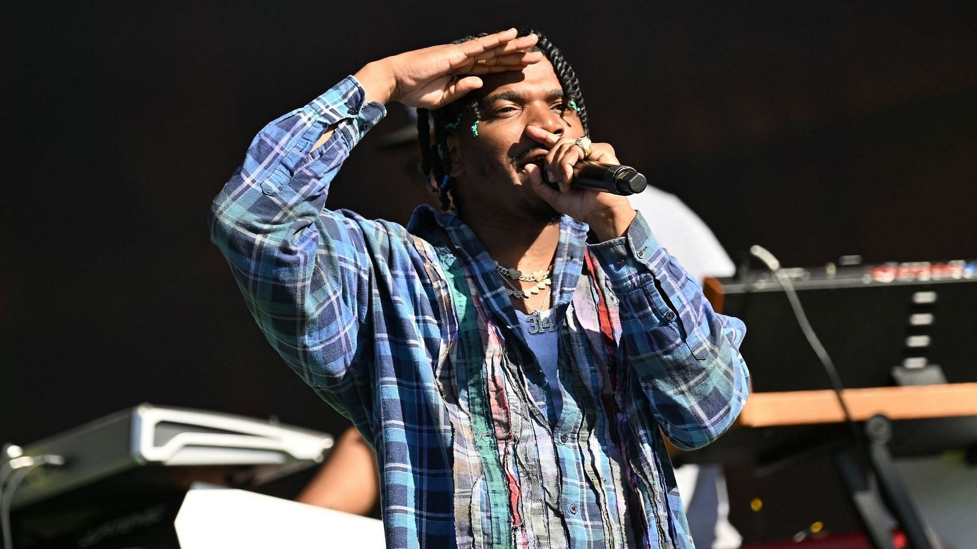 Smino performs onstage on Day 2 of 2023 ONE MusicFest at Piedmont Park on October 29, 2023, in Atlanta, Georgia. (Image via Getty/Paras Griffin)