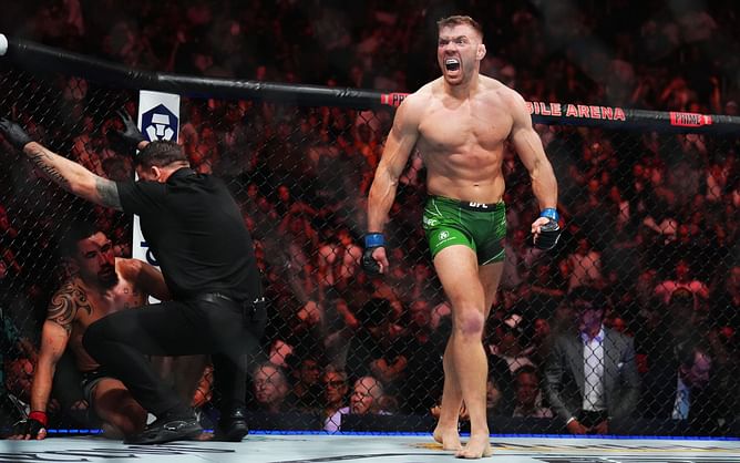 Drake names his favorite UFC fighter, Dricus du Plessis roasts Khamzat Chimaev, ex-rival sees difficult future for Conor McGregor: MMA News Roundup