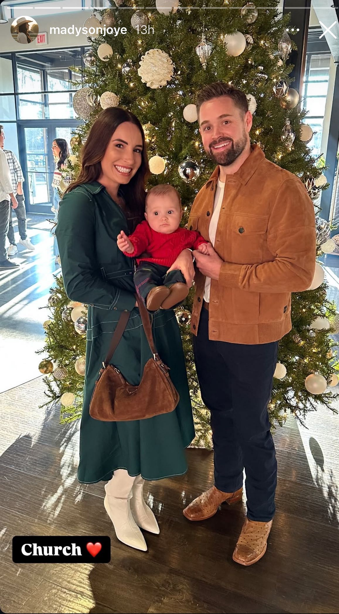 Ricky Stenhouse Jr. (R) , Madyson Joye (L), and son Stetson (C) - Image via Instagram/@madysonjoye