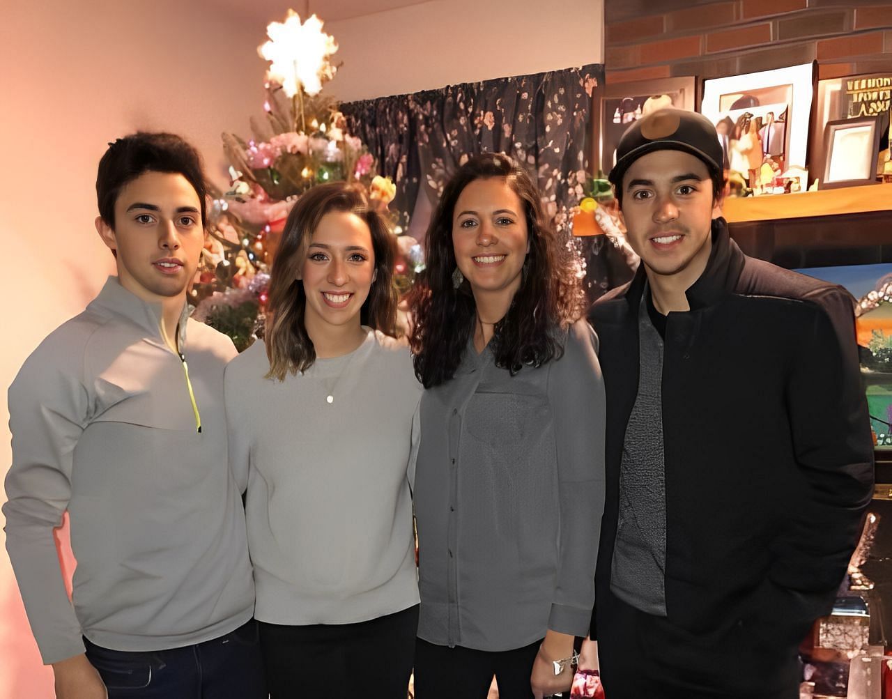 Katie Gaudreau shares Christmas throwback photos with late brothers Johnny Gaureau and Matthew (Credit IG @)