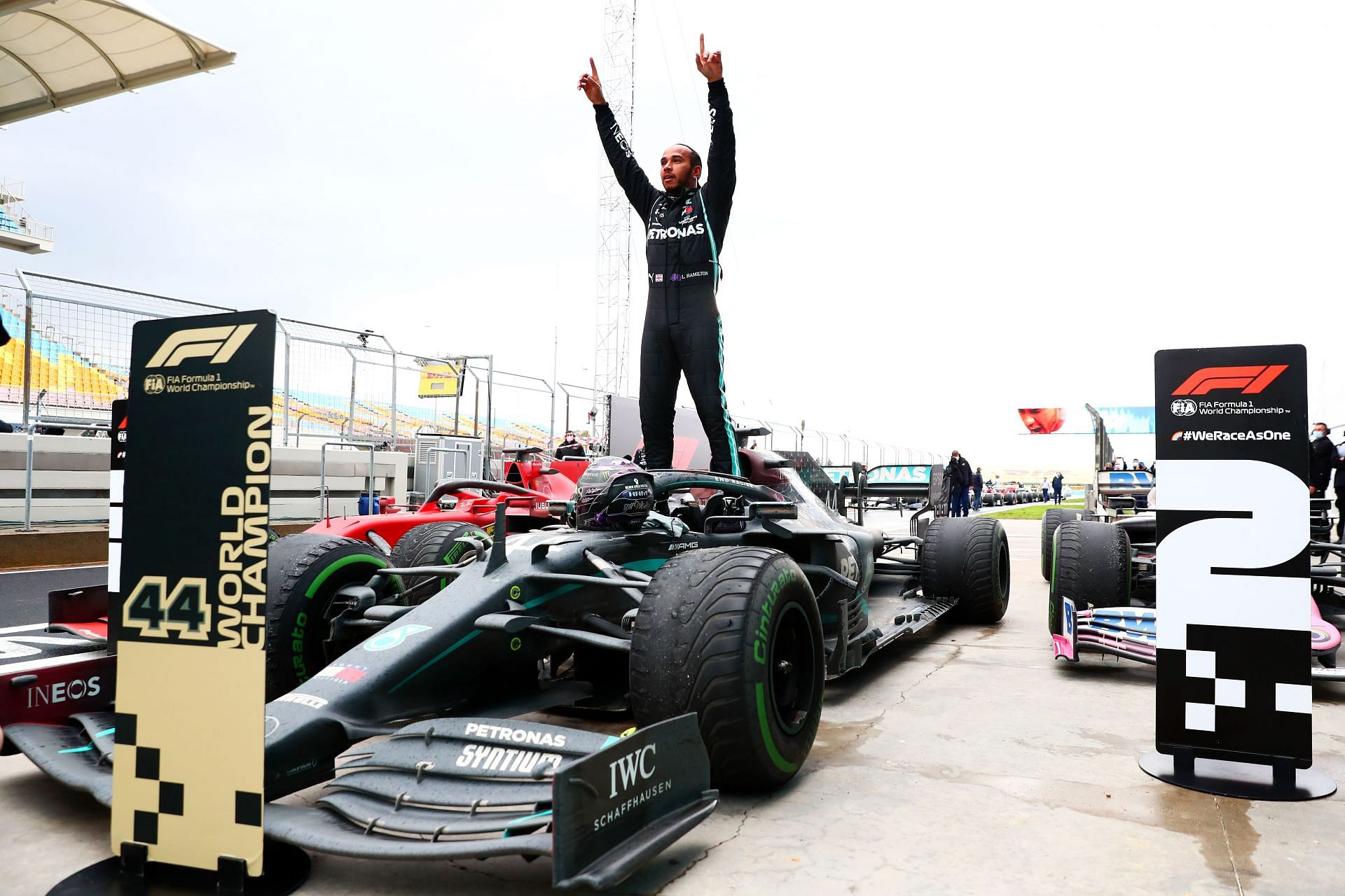 Lewis Hamilton celebrates winning his seventh F1 World Championship with Mercedes (Image Source: Getty)