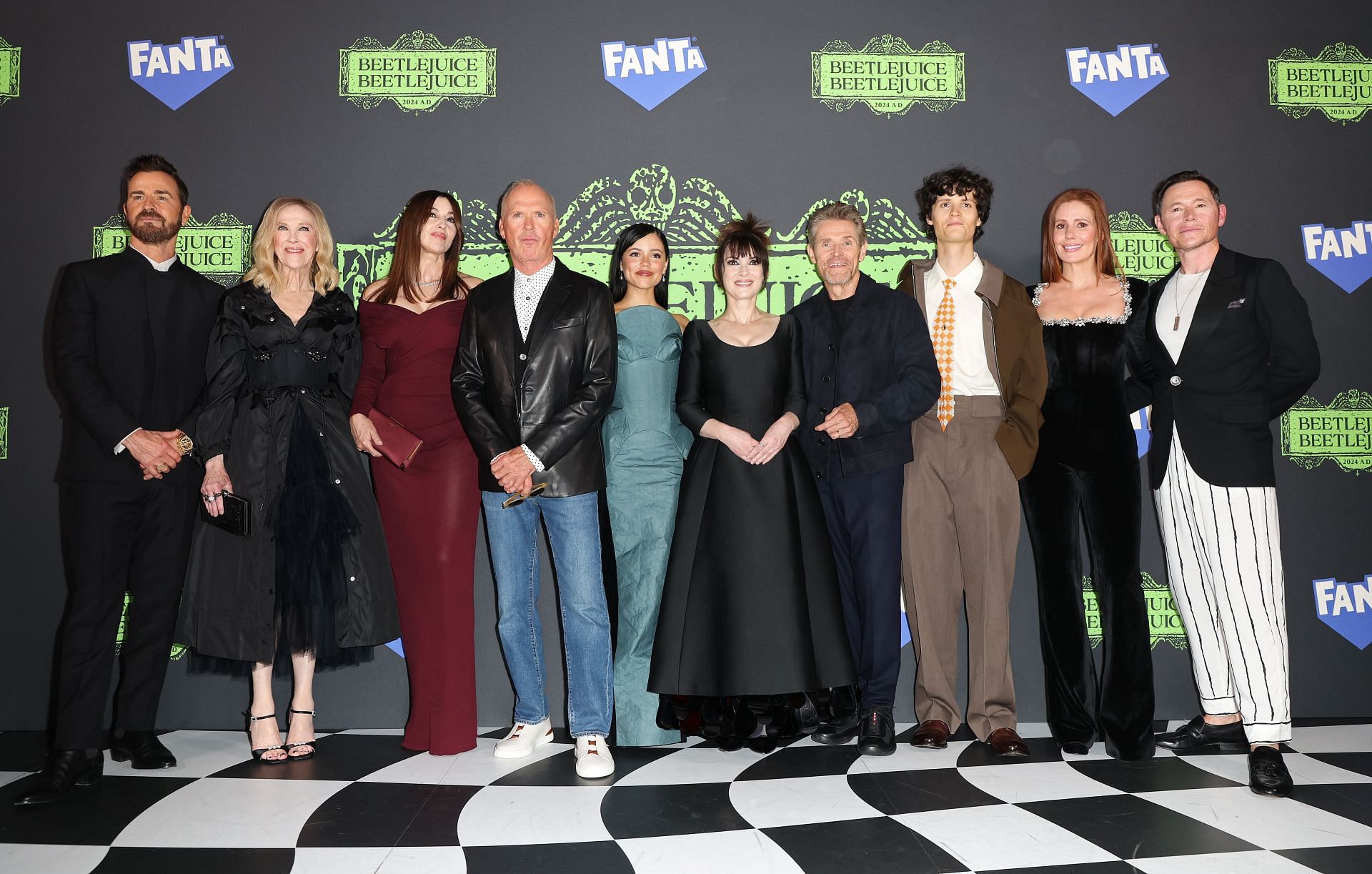 Jenna Ortega as seen with the cast of Beetlejuice Beetlejuice at the film&#039;s UK premiere (Image via Getty)