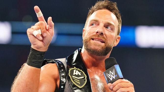 LA Knight has "personally offended" WWE CCO Triple H, says popular name