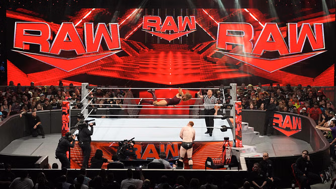Former WWE star teases return for major reunion ahead of RAW