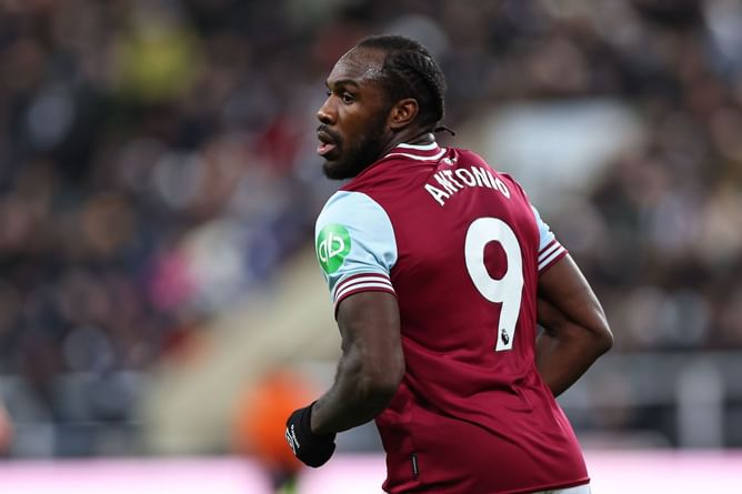 West Ham United star Michail Antonio involved in road traffic accident