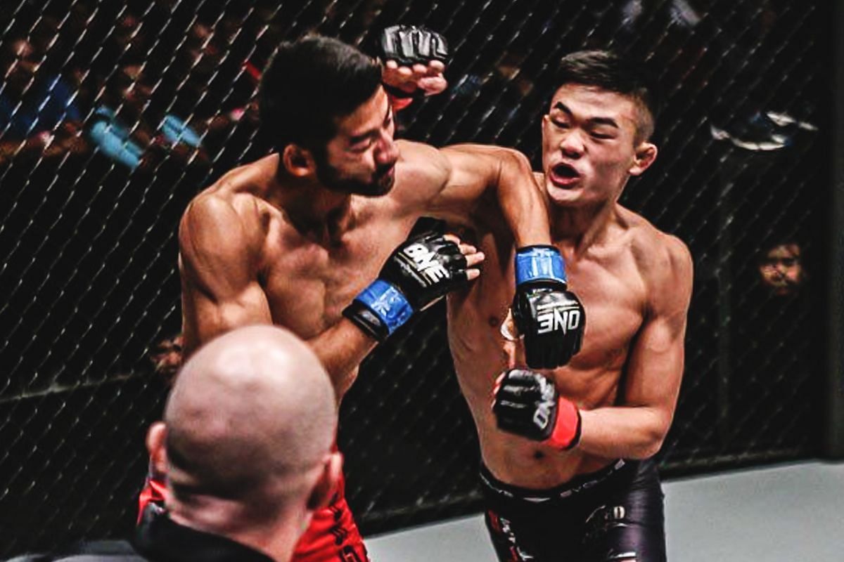 Christian Lee fighting David Meak | Image credit: ONE Championship