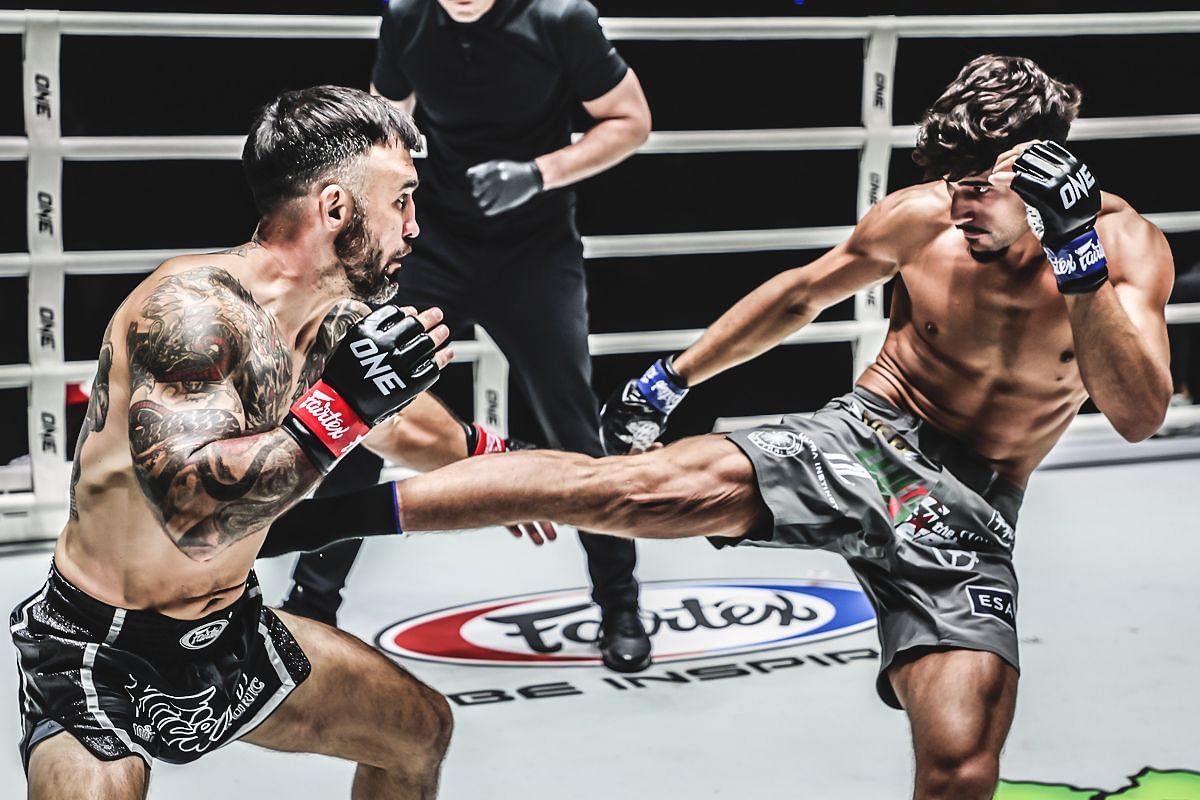 Elias Mahmoudi fighting Denis Puric | Image credit: ONE Championship