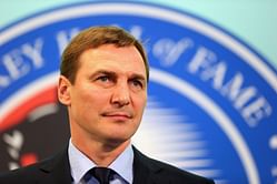 Chris Chelios makes his feelings extremely clear on Detroit Red Wings not retiring Sergei Fedorov's No. 91 jersey yet