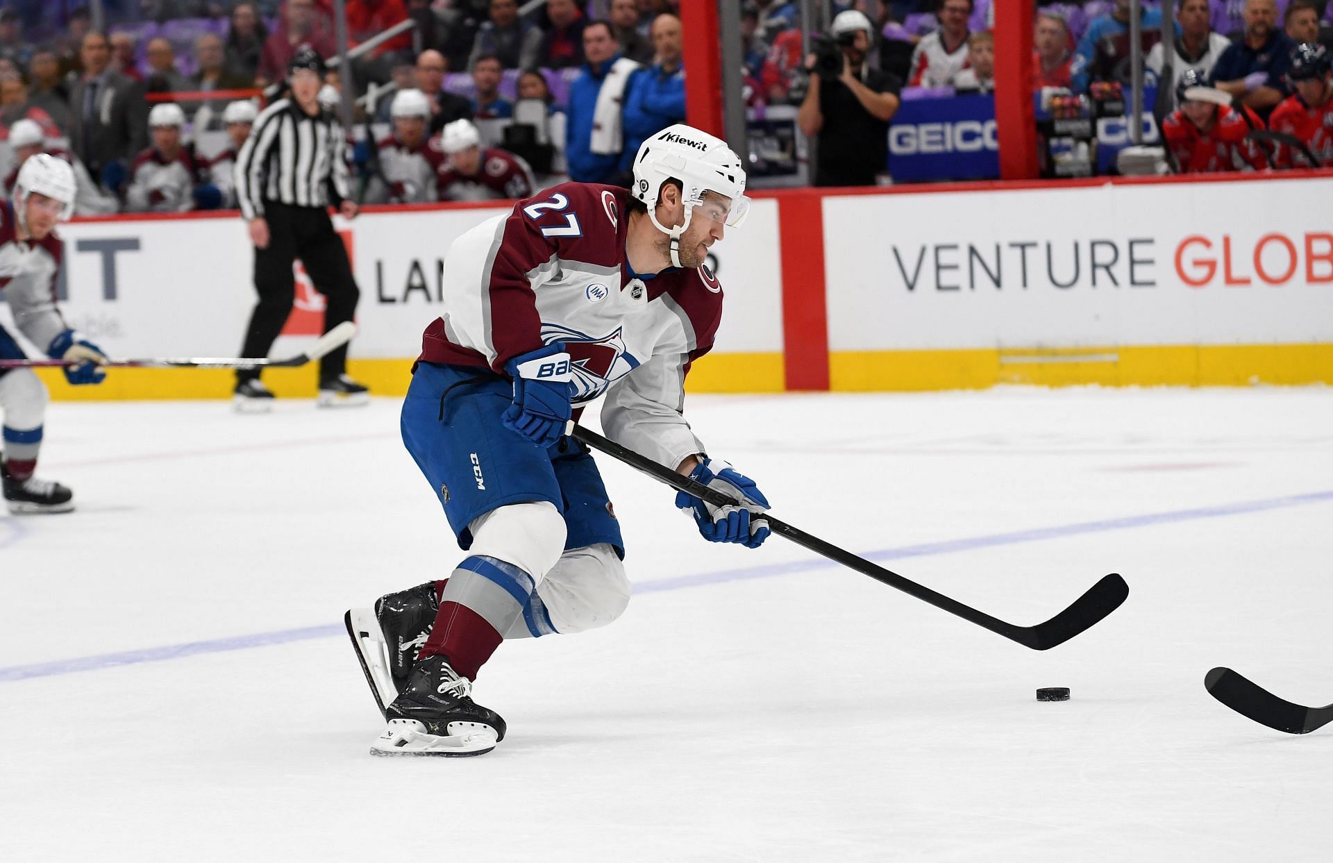 NHL: NOV 21 Avalanche at Capitals