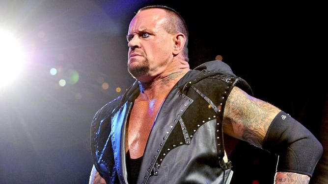 The Undertaker advised a top AEW star to "stand up" more to show fans how big he really is