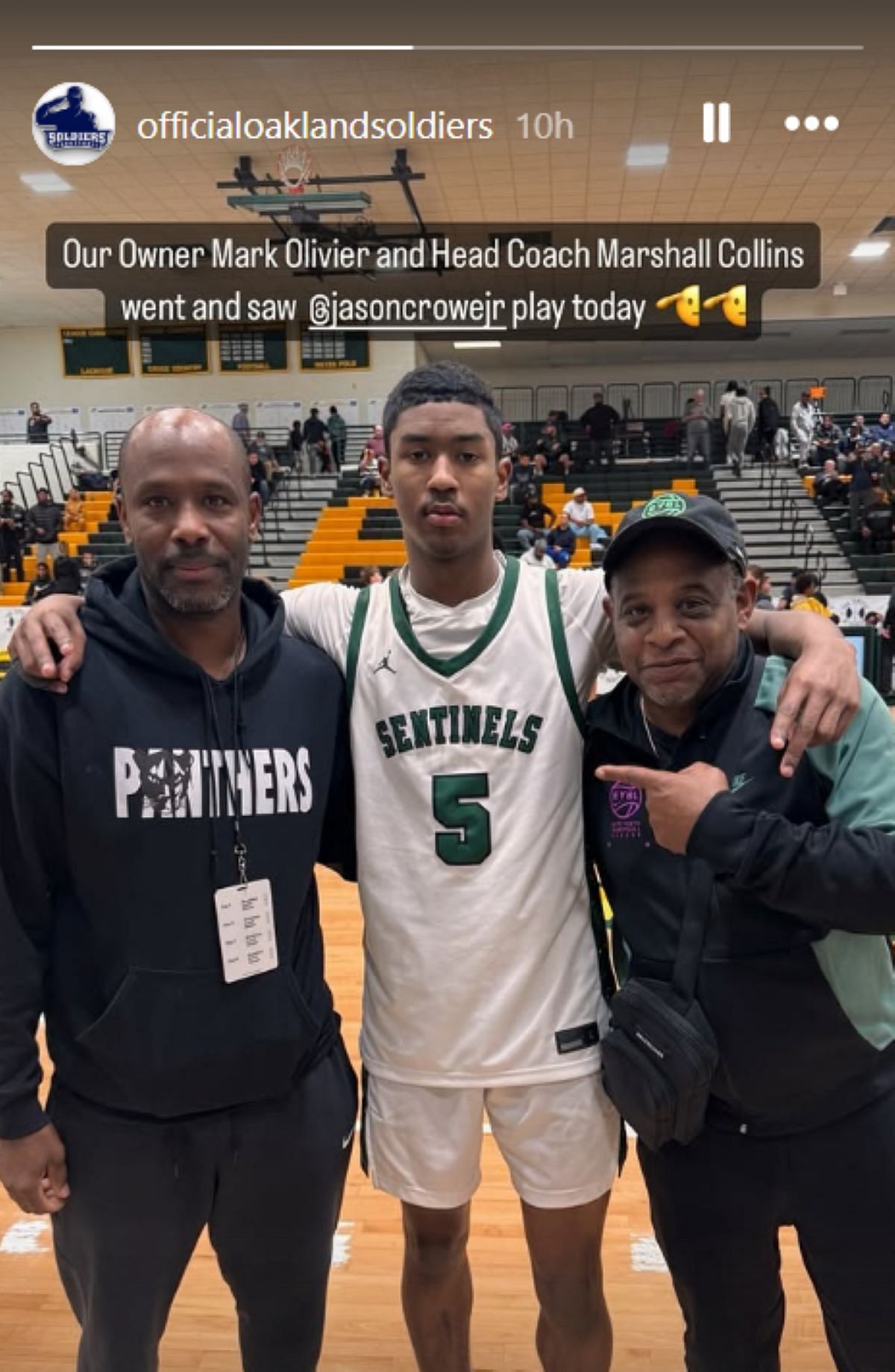 Soldiers head coach and owner at Inglewood vs Chatsworth game (Image: IG/officialoaklandsoldiers)