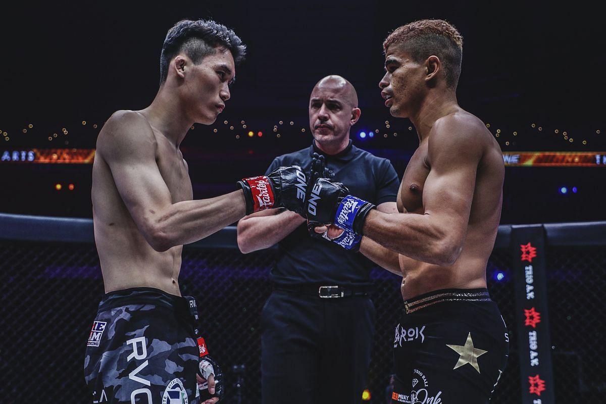 (left) Kwon Won Il vs (right) Fabricio Andrade 