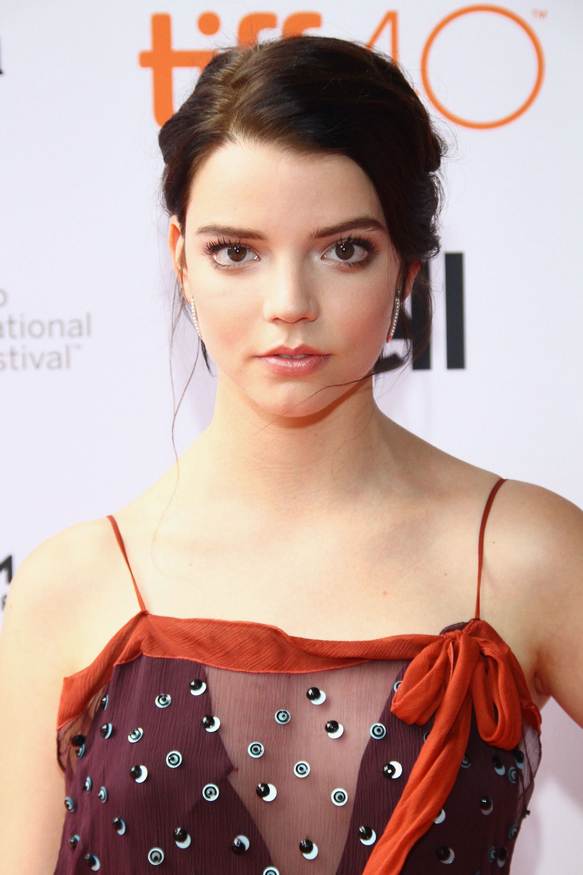 Anya Taylor-Joy has the lead role in The Witch. (Image via Getty)