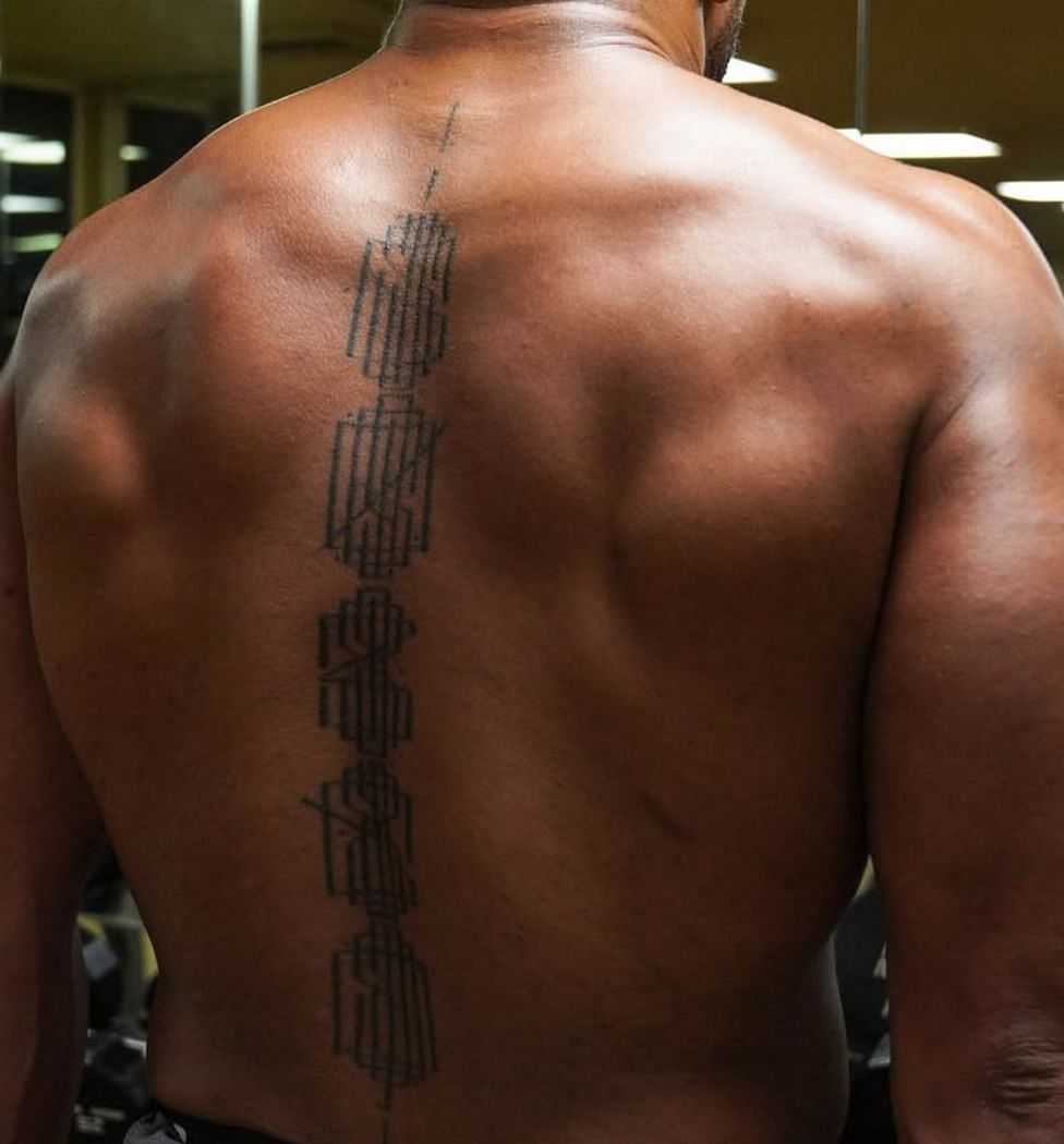 Ciryl Gane&#039;s Back Tattoo