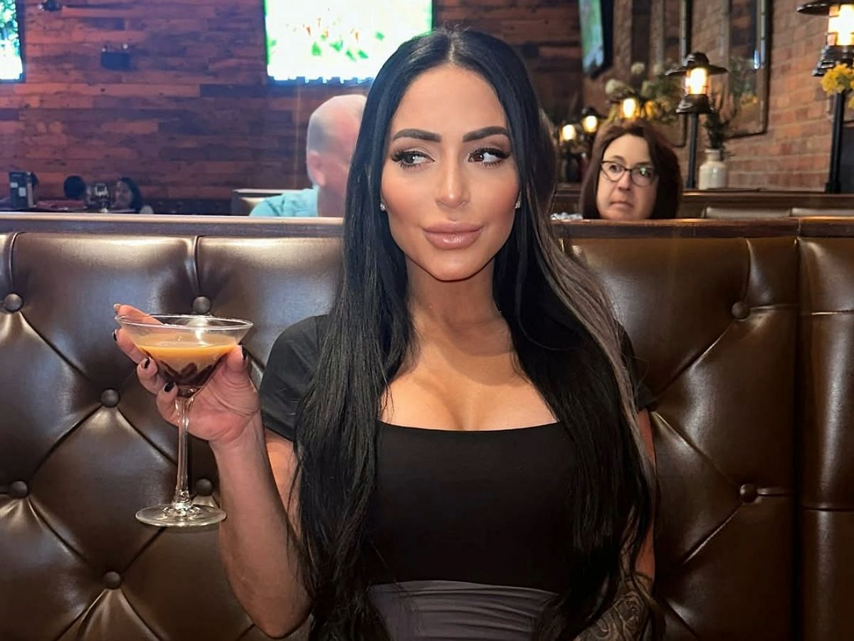 Angelina from Jersey Shore: Family Vacation (Image via Instagram/@angelinamtv)