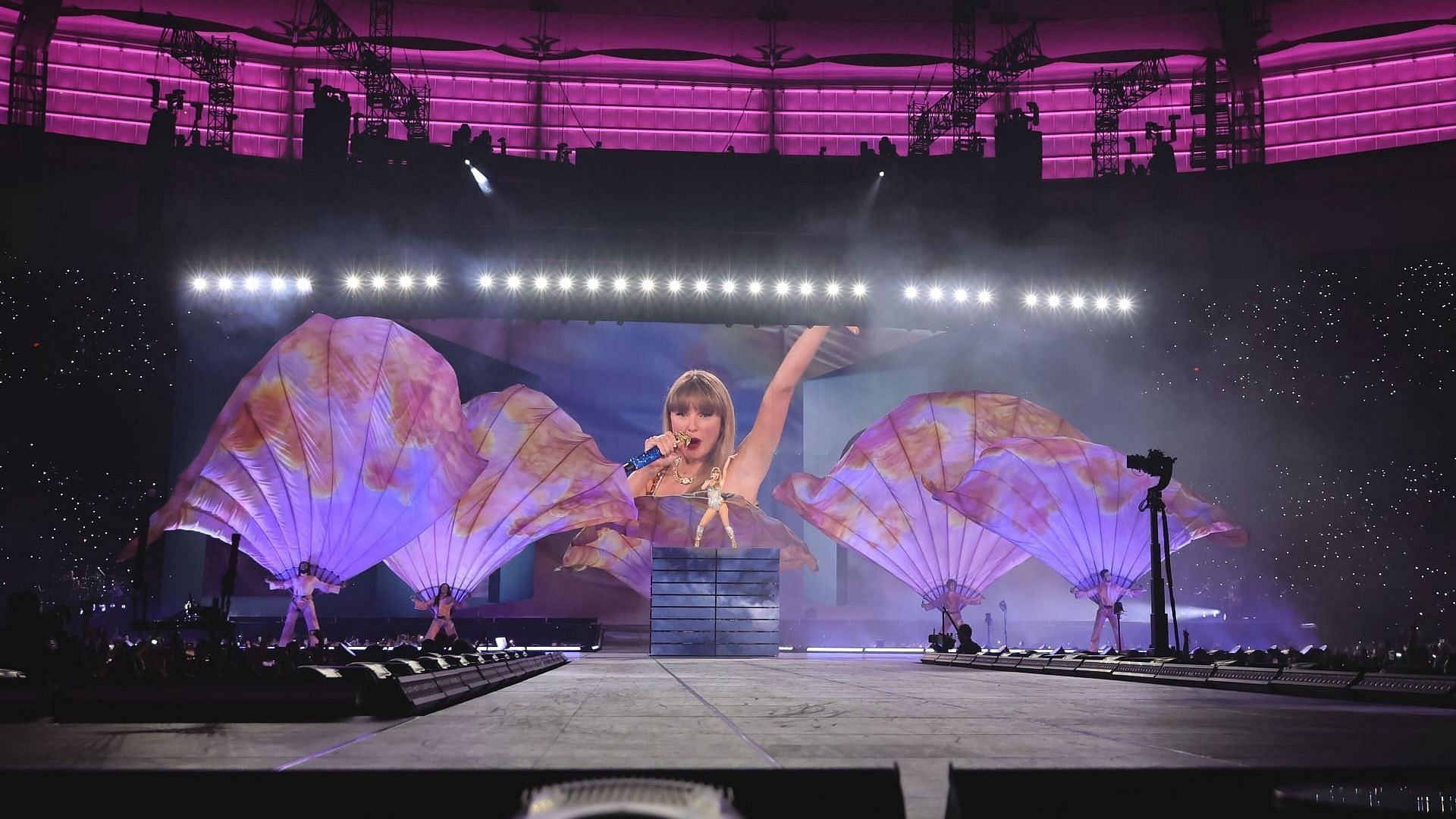 Taylor Swift performs onstage during &quot;Taylor Swift | The Eras Tour&quot; at BC Place on December 06, 2024, in Vancouver, British Columbia (Image via Getty/Kevin Winter)