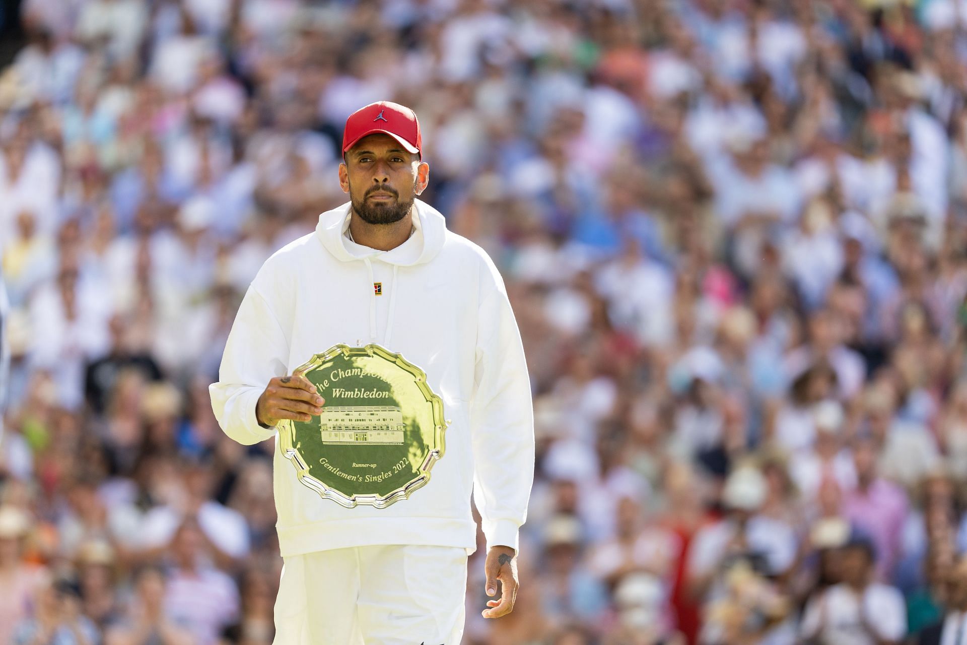 Nick Kyrgios with his runner-up title at Wimbledon 2022 (Source: Getty)