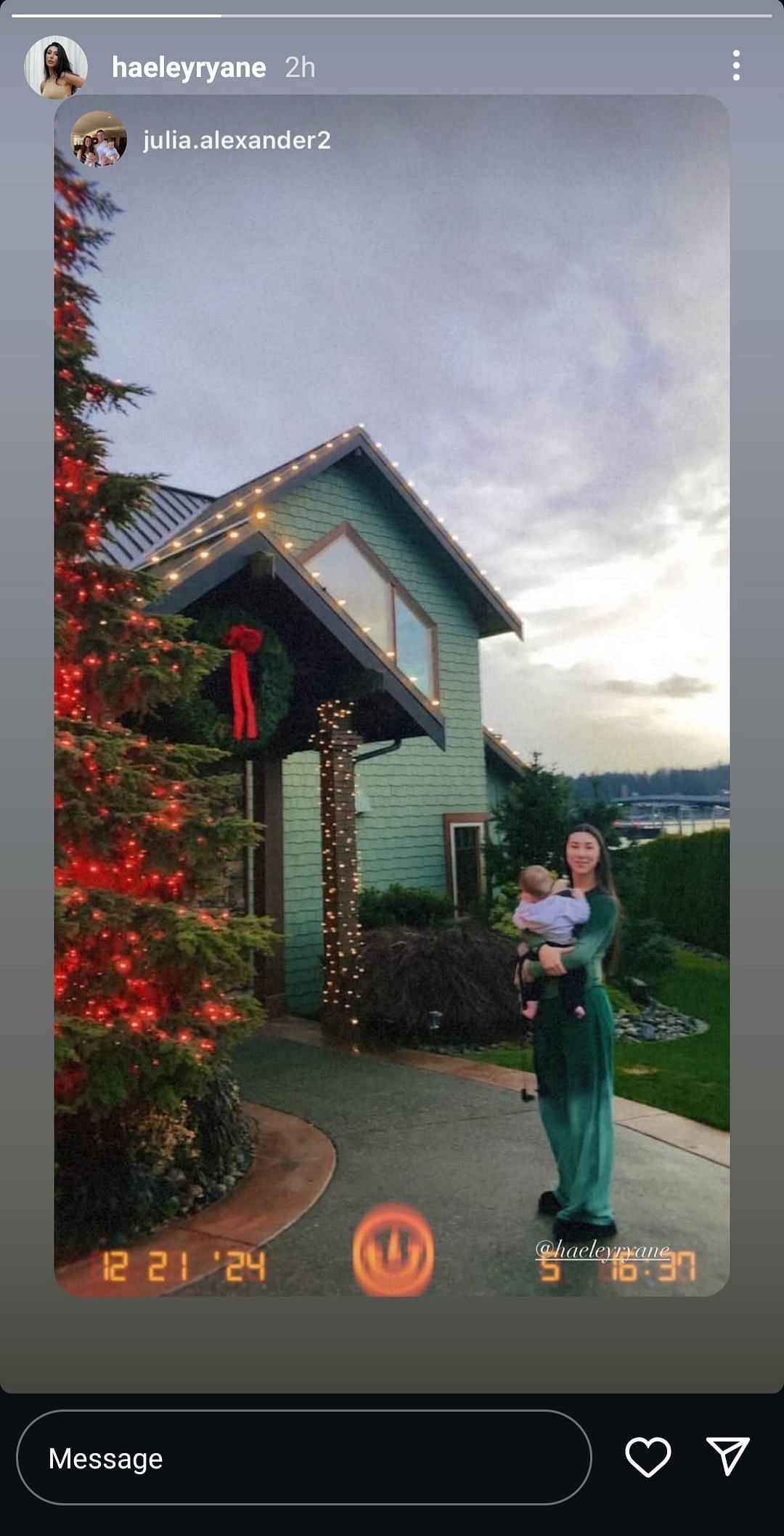 Blake Snell&#039;s partner Haeley Ryane flaunts her green outfit. Source - Instagram/@haeleyryane