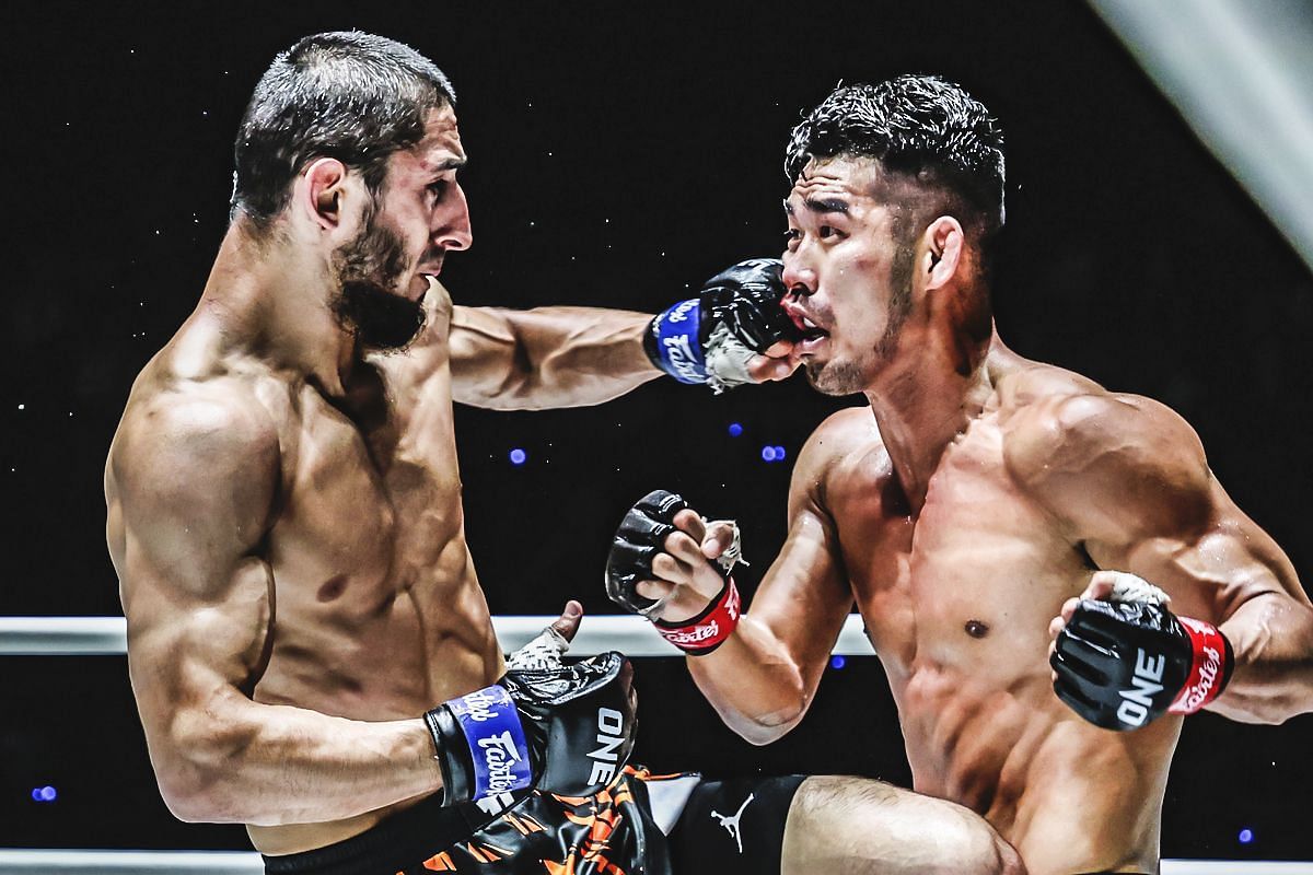 WATCH: Undefeated slugger Alibeg Rasulov&rsquo;s nasty elbow that sliced open former lightweight MMA king Ok Rae Yoon -- Photo by ONE Championship