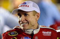“It’s a feeling that my words could never do justice”: When Mark Martin let his heartfelt emotions flow during the NASCAR HoF induction speech
