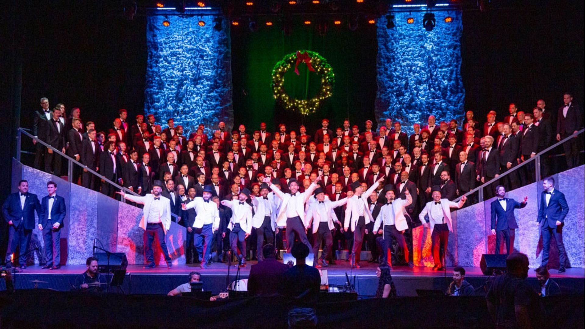 The 92nd Hollywood Christmas Parade (Image via The Hollywood Christmas Parade )