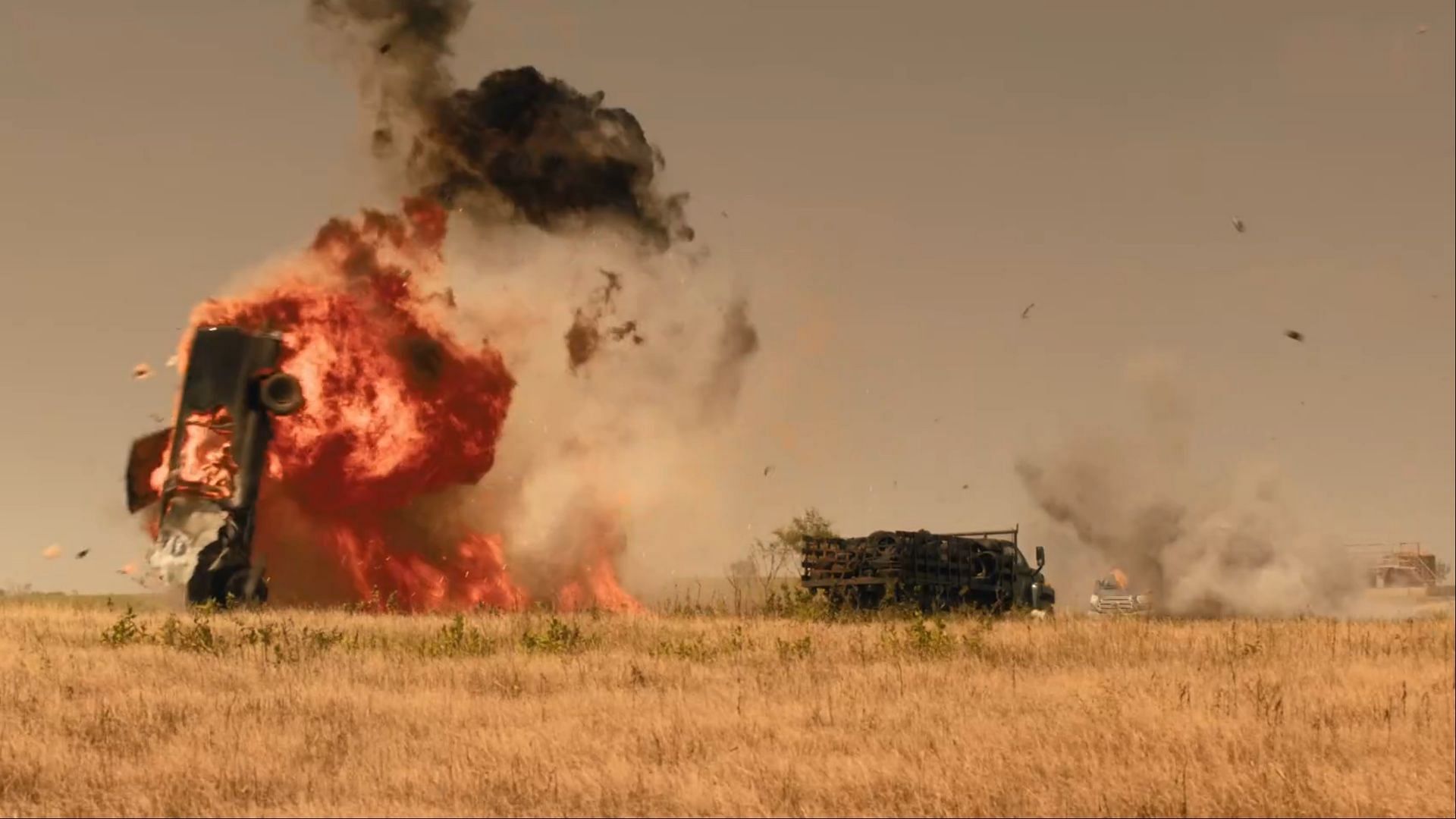 Still of the explosion from Landman season 1 episode 8 (Image via Paramount+)