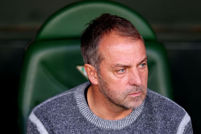 Barcelona Transfer News Roundup: Catalans identify Robert Lewandowski successors, Hansi Flick wants Frenkie de Jong stay, and more - December 8, 2024