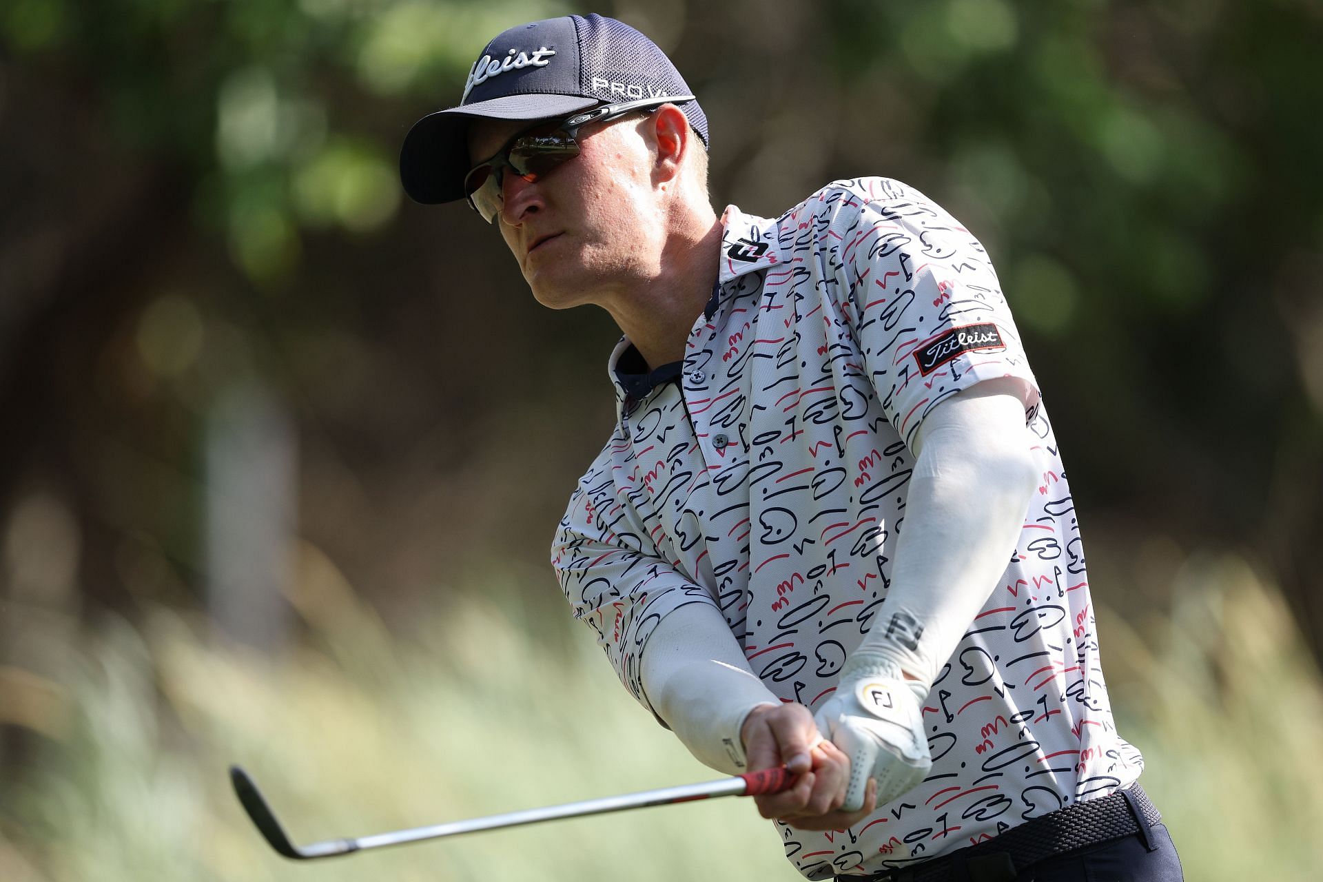 Who is leading the 2024 Alfred Dunhill Championship after round 2