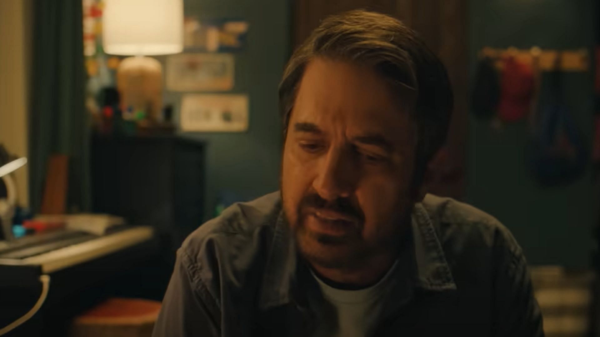 Ray Romano as Paul Morgan (Image via YouTube/@Netflix)