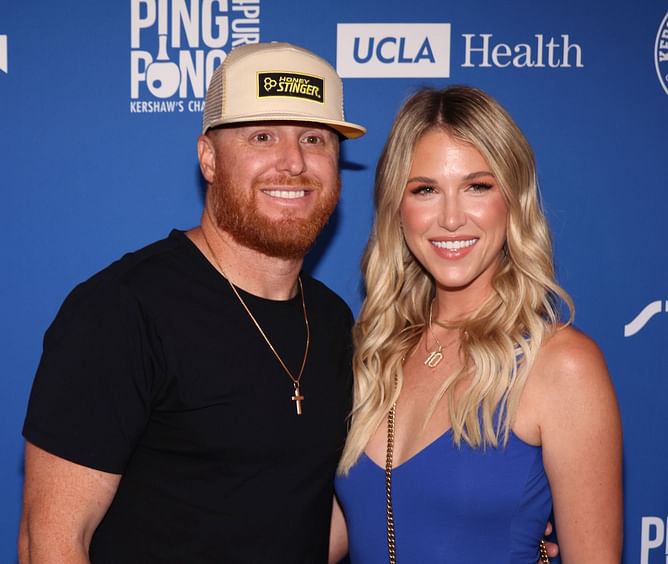 In Photos: Justin Turner's wife Kourtney recreates her wedding kiss with ex-Dodgers star to mark their 7th anniversary