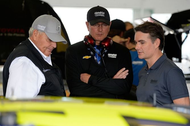 "My body is just not doing well": When Jeff Gordon told Rick Hendrick about his declining physical prowess in NASCAR