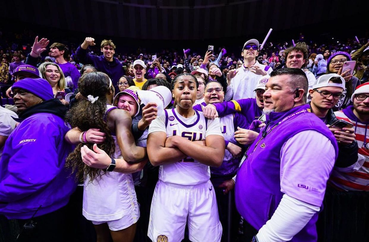 Mikaylah Williams with fans after LSU 100-54 victory over Grambling State. IG image via @mkwill12_