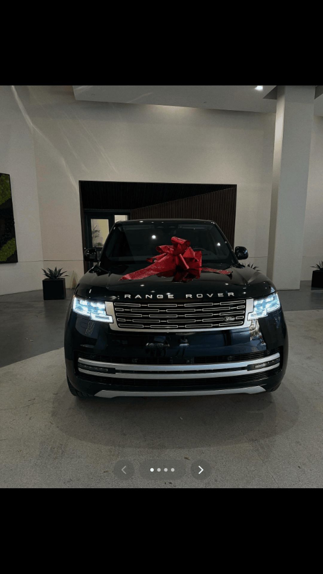 Alisah Washington shows off the Range Rover gifted by her husband (Credits: @alisahchanel_ TikTok)